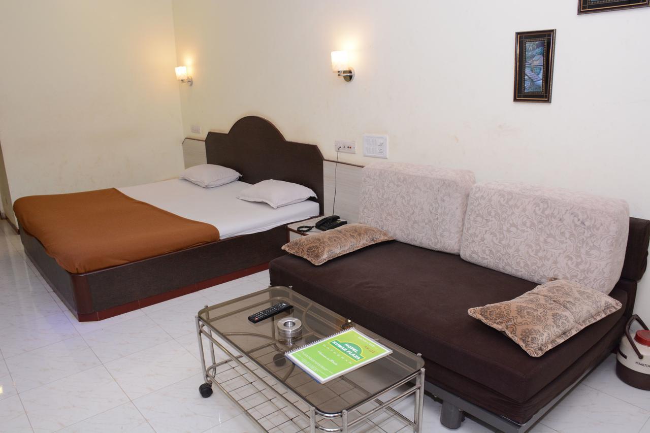 Hotel Kumar Plaza Matheran Dış mekan fotoğraf