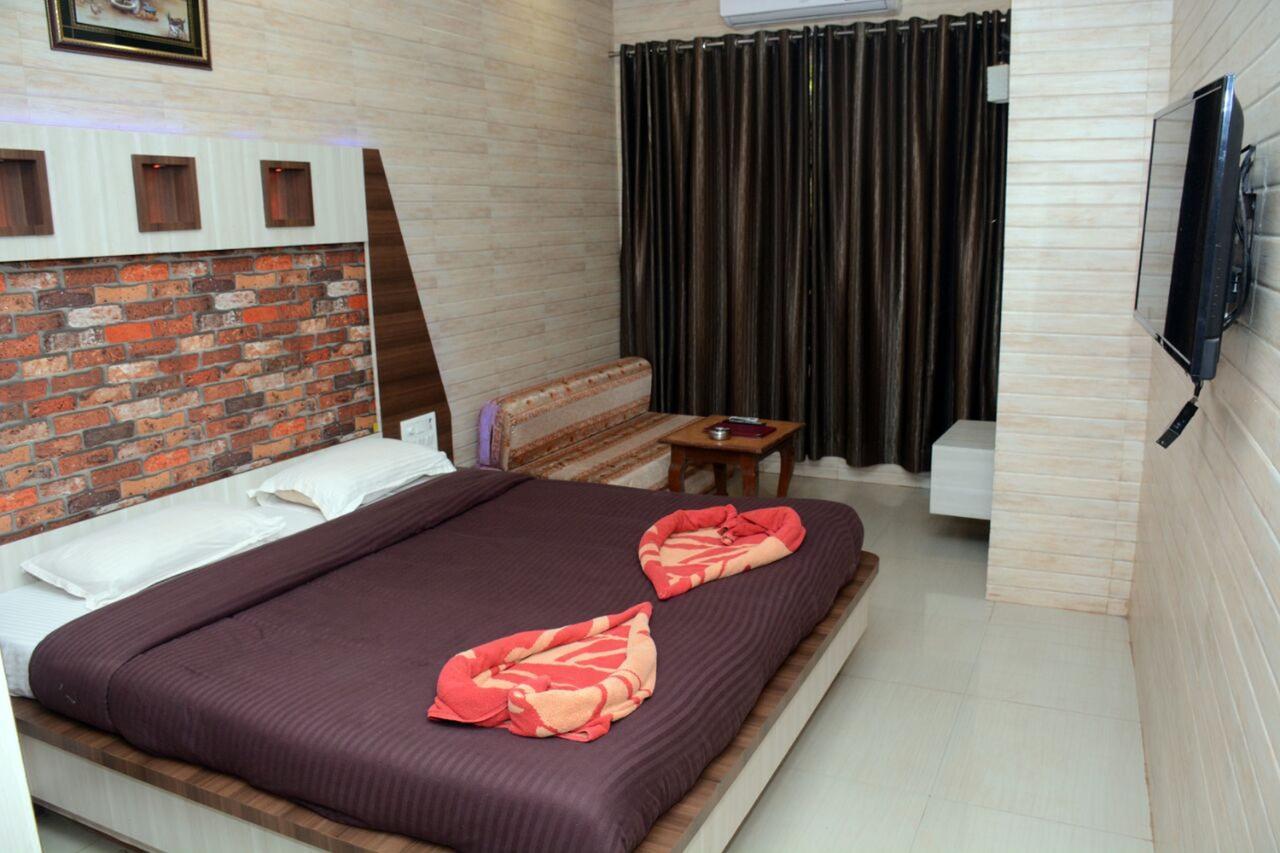 Hotel Kumar Plaza Matheran Dış mekan fotoğraf